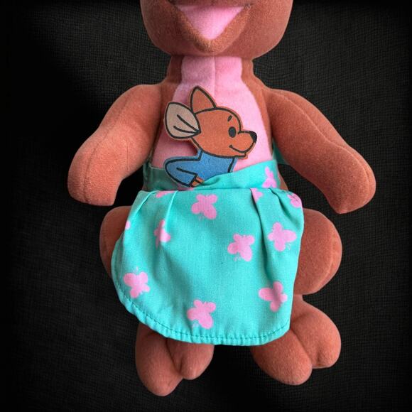 1995 Disney's Winnie the Pooh 13" Plush Kanga w/ Little Baker Roo Apron Book - Picture 6 of 8